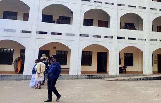 নাসিক নির্বাচন: ঝুঁকিপূর্ণ এক কেন্দ্রে প্রথম ঘণ্টায় পড়ল ৬৩ ভোট