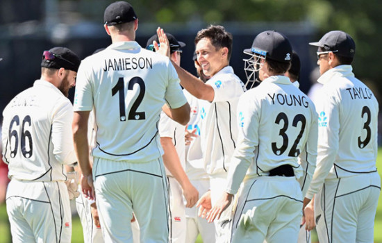 মিরাজকে বোল্ড করে বোল্টের ‘ট্রিপল সেঞ্চুরি’