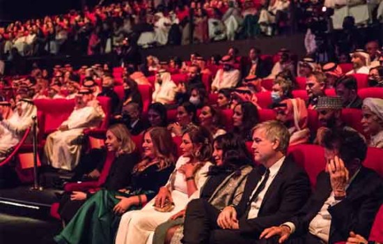 সিনেমা থেকে সৌদি আরবের আয় বেড়েছে তিনগুণ