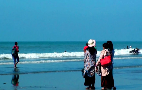 ধর্ষণকাণ্ডের প্রভাবে পর্যটক কমেছে কক্সবাজারে