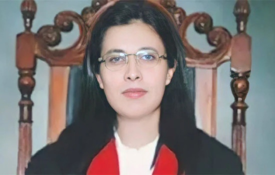 শপথ নিলেন পাকিস্তানের ইতিহাসের প্রথম নারী বিচারপতি