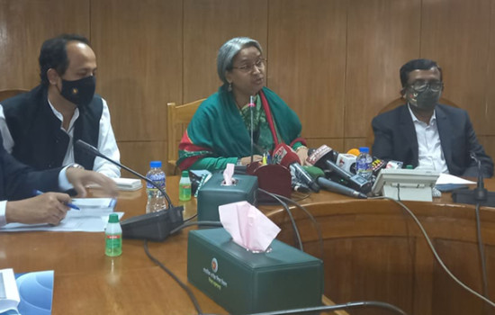 টিকা না নেওয়া শিক্ষার্থীরা সরাসরি ক্লাস করতে পারবে না: শিক্ষামন্ত্রী