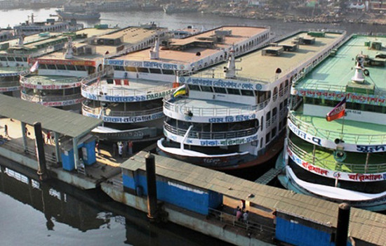 অর্ধেক যাত্রী নিয়ে চলবে লঞ্চ, বাড়বে না ভাড়া