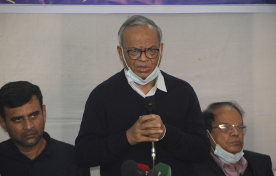 দেশের মানুষকে রক্তচক্ষু দেখাতে পারেন, বিদেশিদের নয়: রিজভী