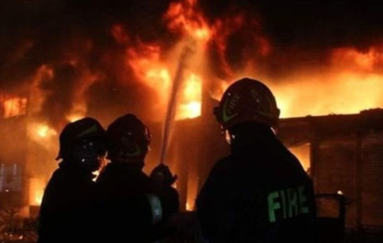 আরএস টাওয়ারে আগুন নিয়ন্ত্রণে