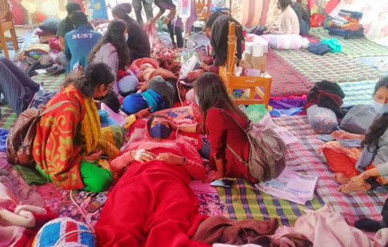 আমরণ অনশন ভাঙছেন শাবিপ্রবি শিক্ষার্থীরা!