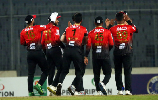 ফাইনালে বরিশালকে কাঁদিয়ে এক রানে জিতল কুমিল্লা