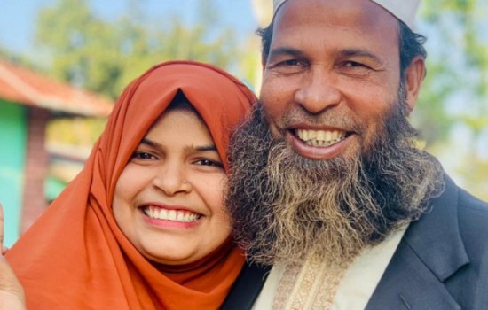 একসঙ্গে এইচএসসি পাশ করলেন একই পরিবারের ছেলে-মেয়ে ও নানা-নাতি