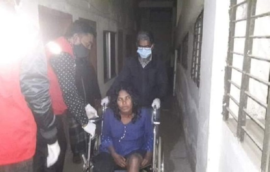 মা হলেন পাগলী, বাবা হলো না কেউ