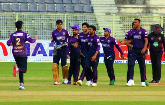 ঢাকার বিপক্ষে চট্টগ্রামের শ্বাসরুদ্ধকর জয়