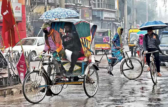 মাঘের শীতে বৃষ্টিতে জবুথবু রাজধানী