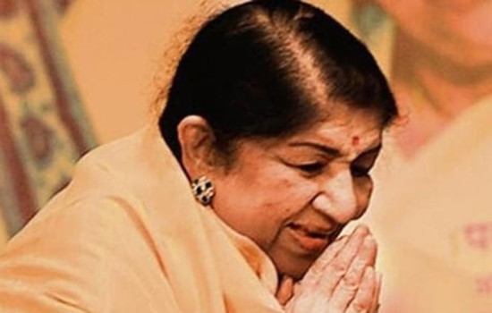 চলে গেলেন লতা মঙ্গেশকর