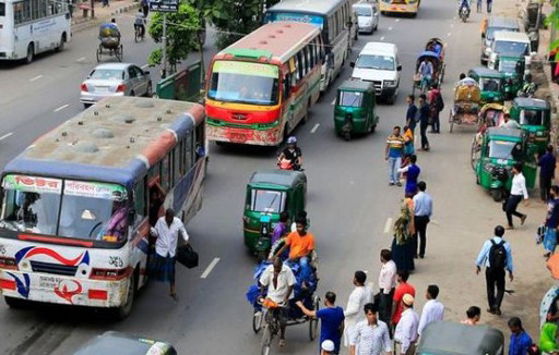 হলুদ জ্যাকেটধারীদের চাঁদাবাজিতে অতিষ্ঠ রাজধানীর মানুষ