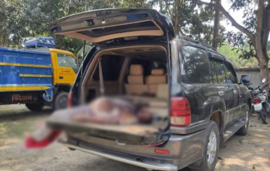 সচিবালয়ের স্টিকারযুক্ত গাড়ি থেকে মরদেহ উদ্ধার