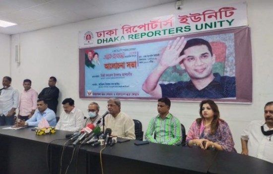 সময়ক্ষেপণ না করে এ সরকারের পতন ঘটাতে হবে : মির্জা ফখরুল