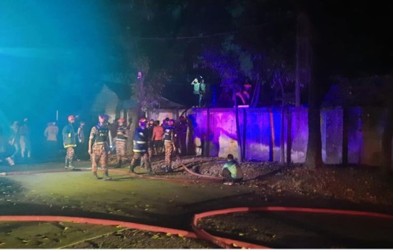 কল্যাণপুরে বস্তির আগুন নিয়ন্ত্রণে