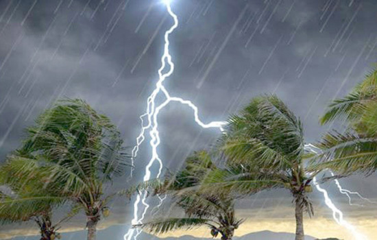 দমকা-ঝড়ো হাওয়ার সঙ্গে বজ্রবৃষ্টির আভাস
