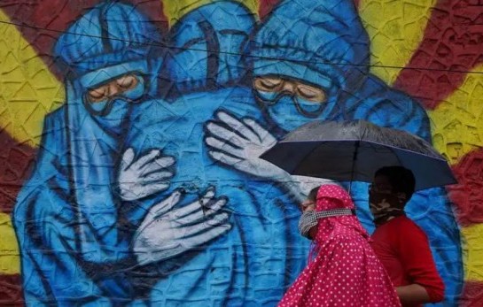 করোনায় মৃত ৪ হাজার, আক্রান্ত ৯ লাখ