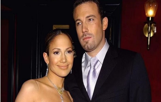 বিচ্ছেদের দেড় যুগ পর বাগদান