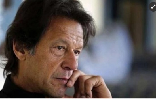 প্রধানমন্ত্রী হিসেবে ইমরানের শেষ আদেশ