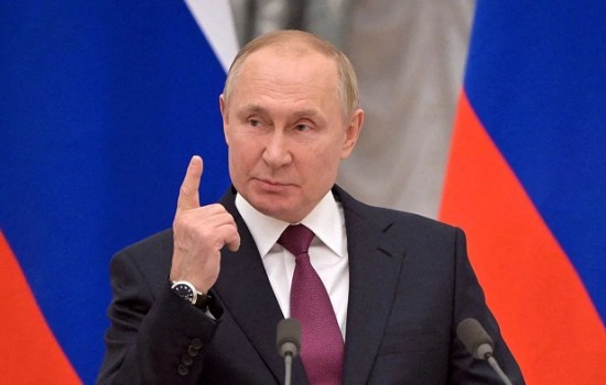 ইউক্রনের বিরুদ্ধে আনুষ্ঠানিক ‘যুদ্ধ’ ঘোষণা করতে পারেন পুতিন