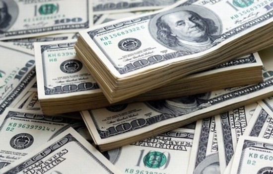 ডলারের দাম বেঁধে দিল কেন্দ্রীয় ব্যাংক