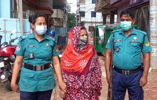 কারাবন্দি মেয়ে : দেখা করার সময় ইয়াবাসহ আটক মা