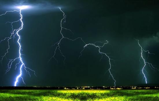 ঈদের দিন ছয় জেলায় বজ্রপাতে ৮ জনের মৃত্যু