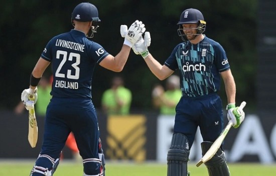 ওয়ানডেতে ৪৯৮ রান তুলে ইংল্যান্ডের বিশ্বরেকর্ড