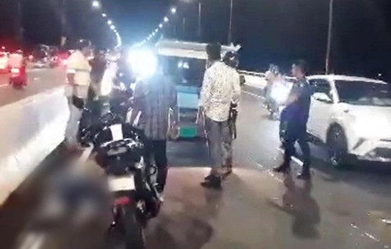 পদ্মা সেতুতে মোটরসাইকেল দুর্ঘটনা, গুরুতর আহত ২