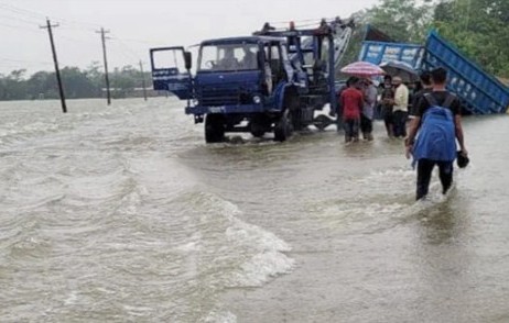 স্রোতে ভেসে যাওয়ার ৪দিন পর জৈন্তাপুরে মা-ছেলের লাশ উদ্ধার