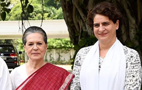 করোনায় আক্রান্ত সোনিয়া ও প্রিয়াংকা গান্ধী