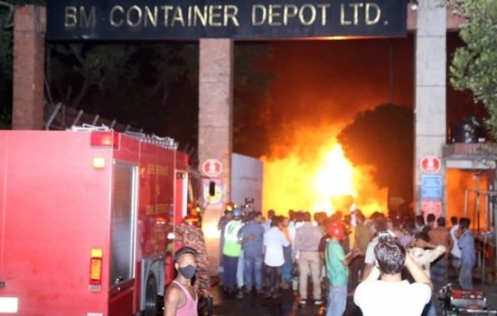 ডিপোতে বিস্ফোরণ: পুড়েছে ৯০০ কোটি টাকার পণ্য