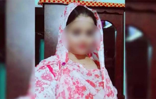 ‘স্বামীকে বোকা বানিয়ে’ প্রেমিকের সঙ্গে উধাও প্রবাসীর স্ত্রী