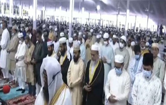 জাতীয় ঈদগাহে ঈদের প্রধান জামাত অনুষ্ঠিত