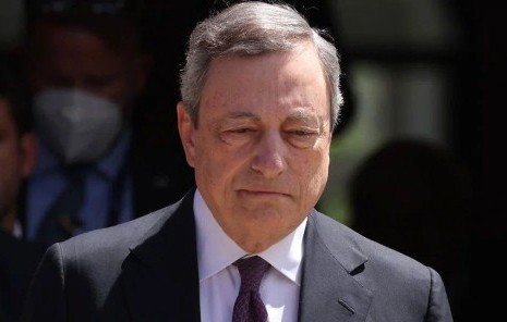 পদত্যাগপত্র জমা দিলেন ইতালির প্রধানমন্ত্রী, গ্রহণ করলেন না প্রেসিডেন্ট