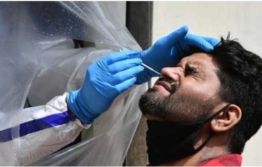 দেশে করোনায় আরো ৪ জনের মৃত্যু, শনাক্ত ৯০০