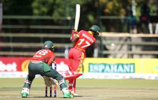 টাইগারদের এলোমেলো বোলিংয়ে জিম্বাবুয়ের রানের পাহাড়