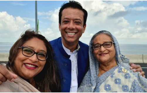 পদ্মা সেতুতে একই ফ্রেমে সন্তানসহ প্রধানমন্ত্রী