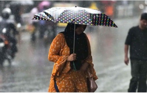 ঢাকায় বৃষ্টি, ঝড়ের আভাস ৯ অঞ্চলে