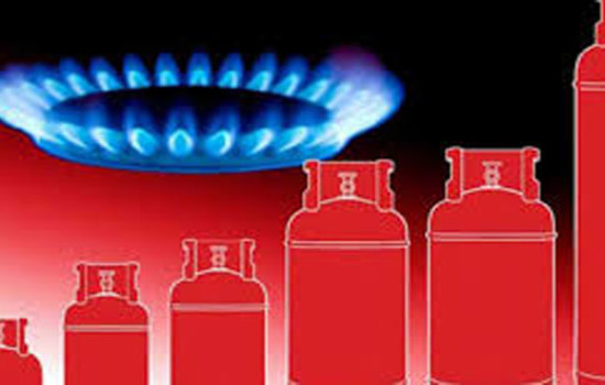 ফের বাড়লো এলপি গ্যাসের দাম