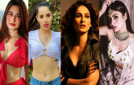 ভাইরাল হতে নিজের সর্বস্ব প্রদর্শন ৬ নায়িকার!