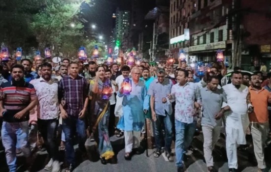 জ্বালানির মূল্যবৃদ্ধির প্রতিবাদে রাজধানীতে বিএনপির হারিকেন মিছিল