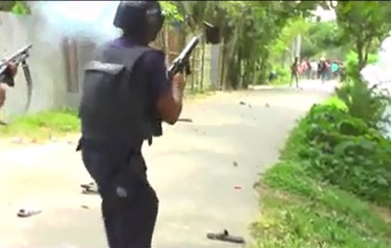 বিএনপি নেতাকর্মীদের সঙ্গে পুলিশের সংঘর্ষ, গুলিবিদ্ধ ৮, আহত ৩০