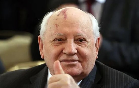 গ্রাম্য বালক থেকে যেভাবে প্রেসিডেন্ট হয়েছিলেন মিখাইল