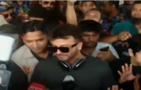 অনেক সুখবর অপেক্ষা করছে: শাকিব খান