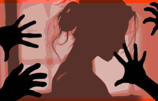 ‘রক্ত দেওয়ার কথা বলে’ হোটেলে নিয়ে ২ তরুণীকে সংঘবদ্ধ ধর্ষণ