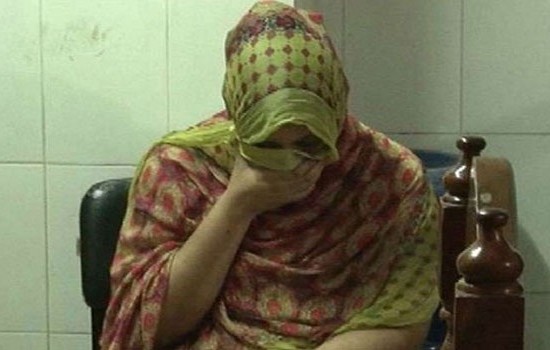 মাদরাসাছাত্রীকে তুলে নিয়ে গণধর্ষণ, প্রেমিকসহ গ্রেপ্তার ৫