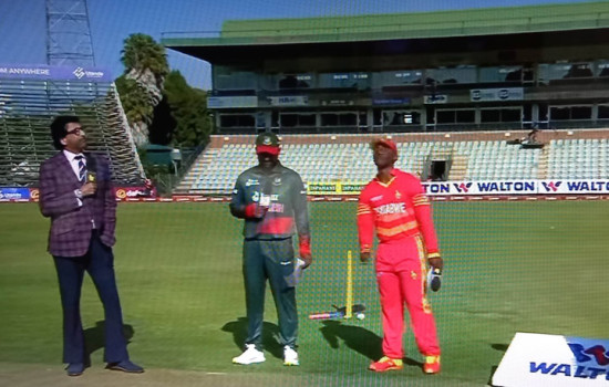 প্রথম ওয়ানডে : টসে হেরে ব্যাটিংয়ে বাংলাদেশ