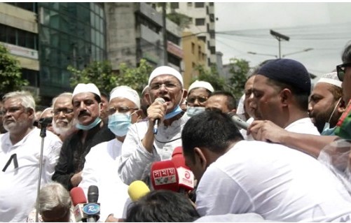 ‘পিতার কাঁধে সন্তানের লাশ, এর চেয়ে কষ্ট আর নেই’